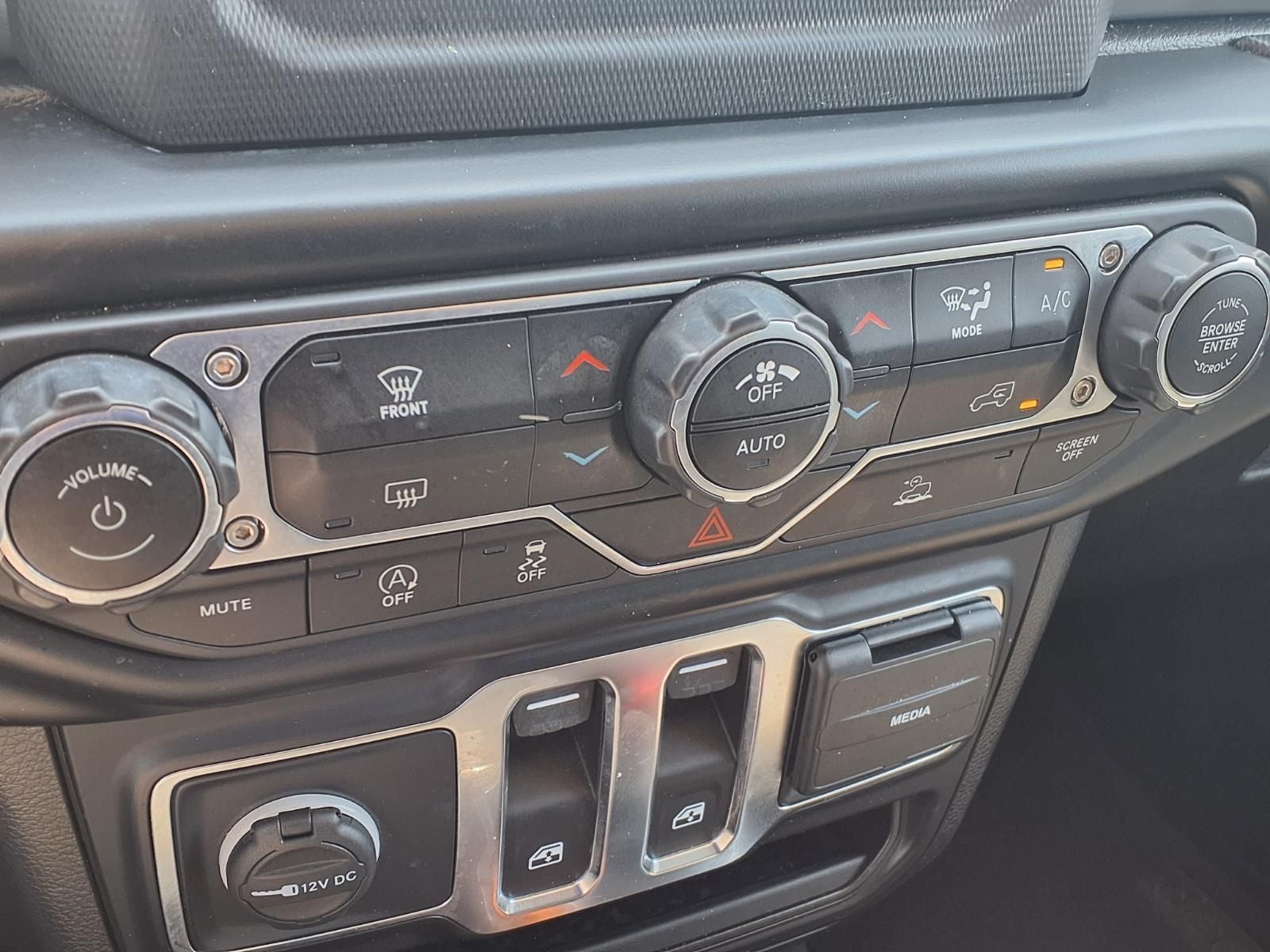 2021 Jeep Wrangler Sport S 4X4 TECH PKG
