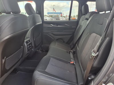 2025 Jeep Grand Cherokee Laredo X