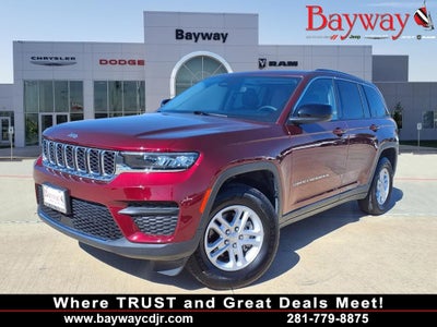 2024 Jeep Grand Cherokee Laredo APPLE CARPLAY & ANDROID AUTO