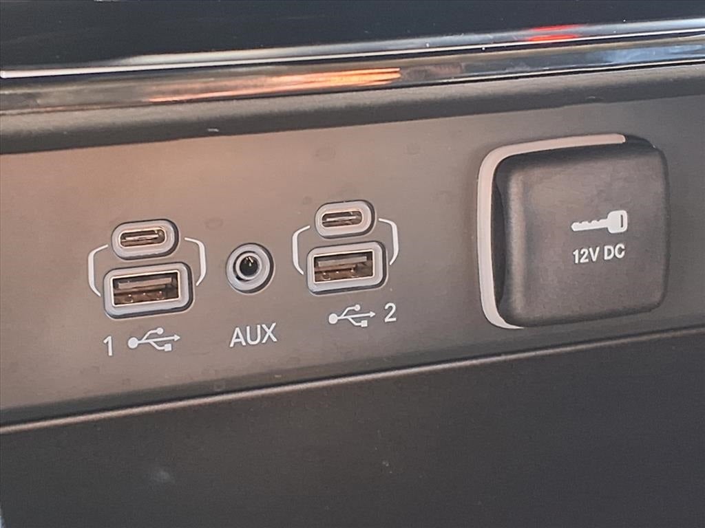 2024 Jeep Grand Cherokee Laredo APPLE CARPLAY & ANDROID AUTO