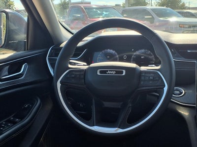 2024 Jeep Grand Cherokee Laredo APPLE CARPLAY & ANDROID AUTO