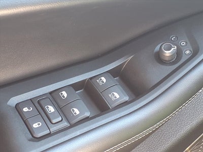 2024 Jeep Grand Cherokee Laredo APPLE CARPLAY & ANDROID AUTO