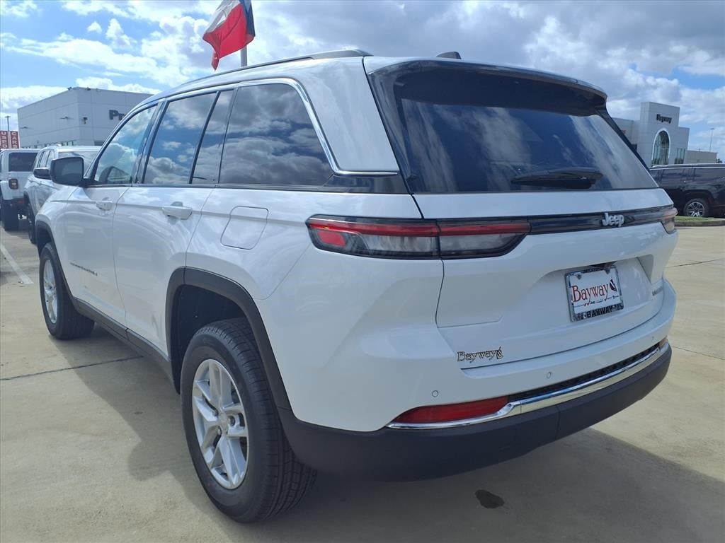 2025 Jeep Grand Cherokee Laredo