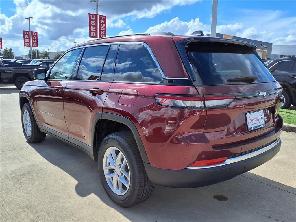 2025 Jeep Grand Cherokee Laredo