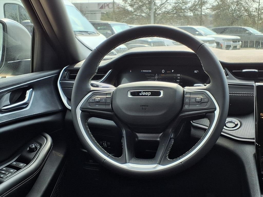 2026 Jeep Grand Cherokee Laredo