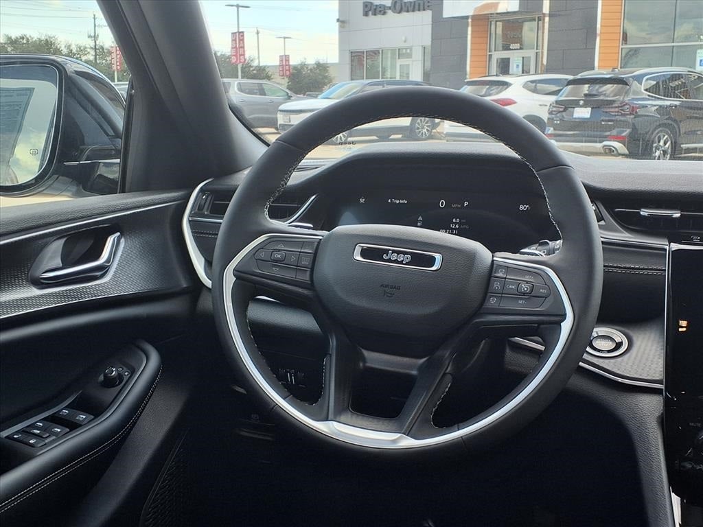 2025 Jeep Grand Cherokee Laredo