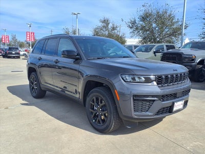2026 Jeep Grand Cherokee Laredo