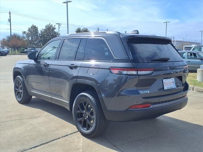 2026 Jeep Grand Cherokee Laredo