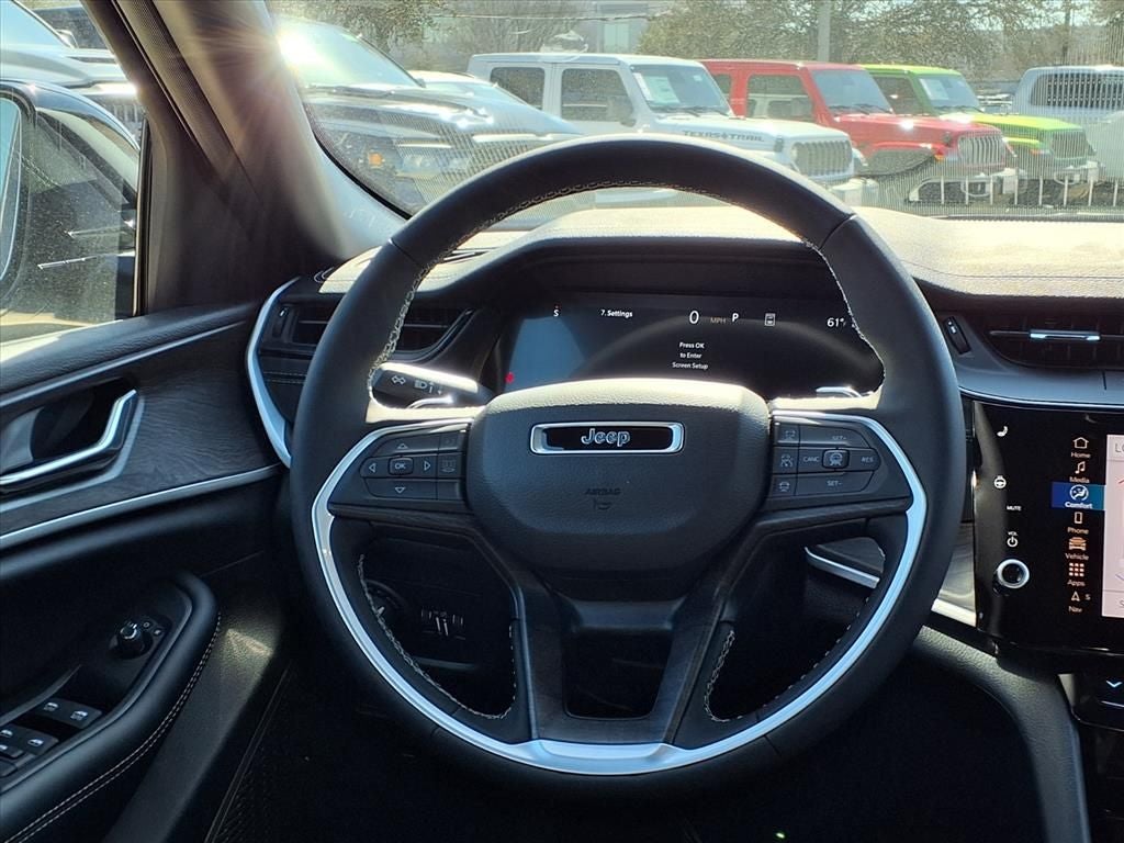 2026 Jeep Grand Cherokee Laredo