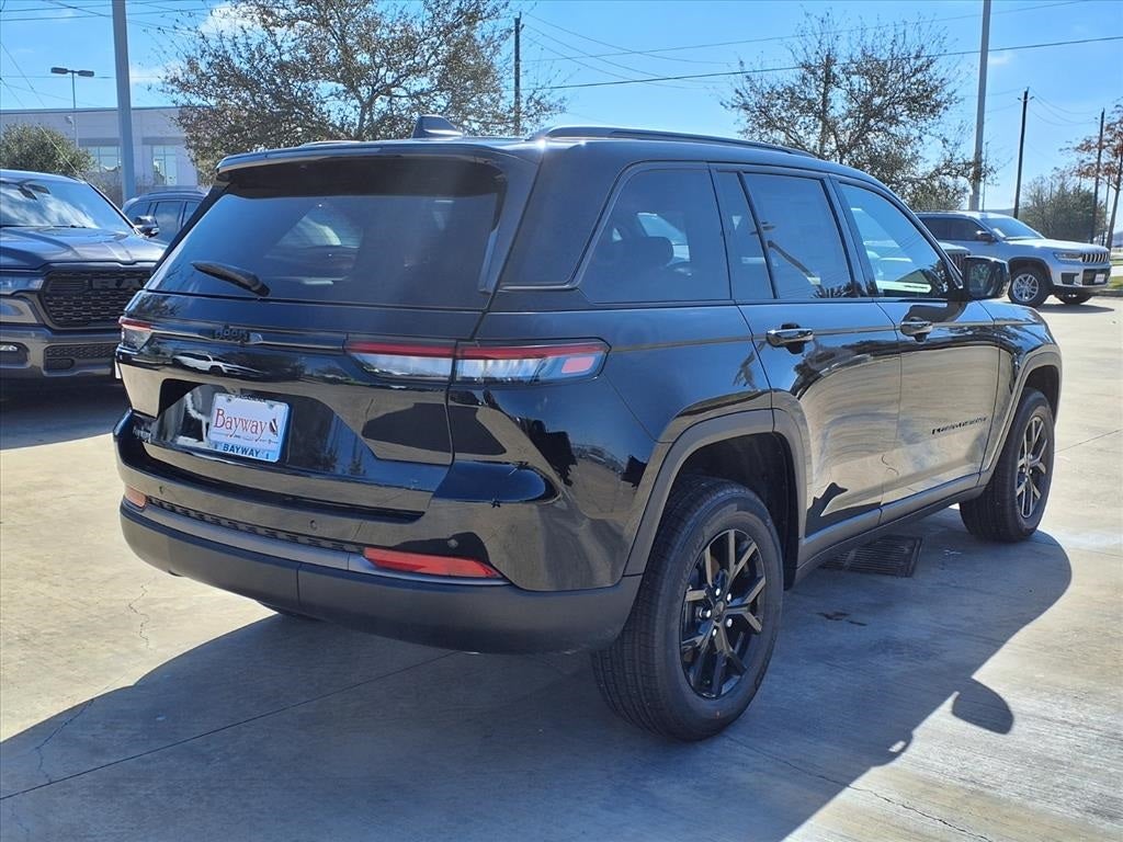 2026 Jeep Grand Cherokee Laredo