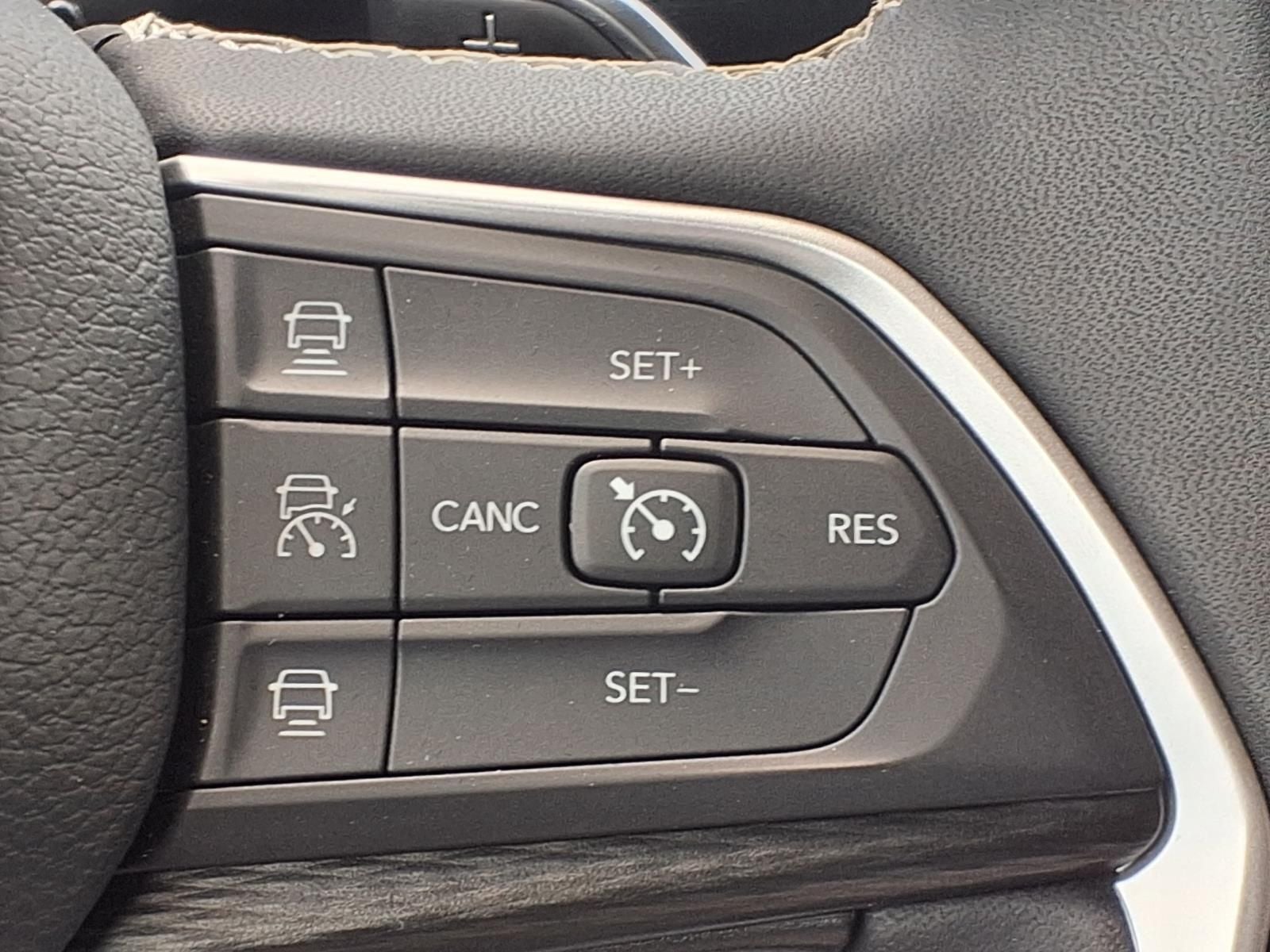 2023 Jeep Grand Cherokee L Laredo BLIND-SPOT