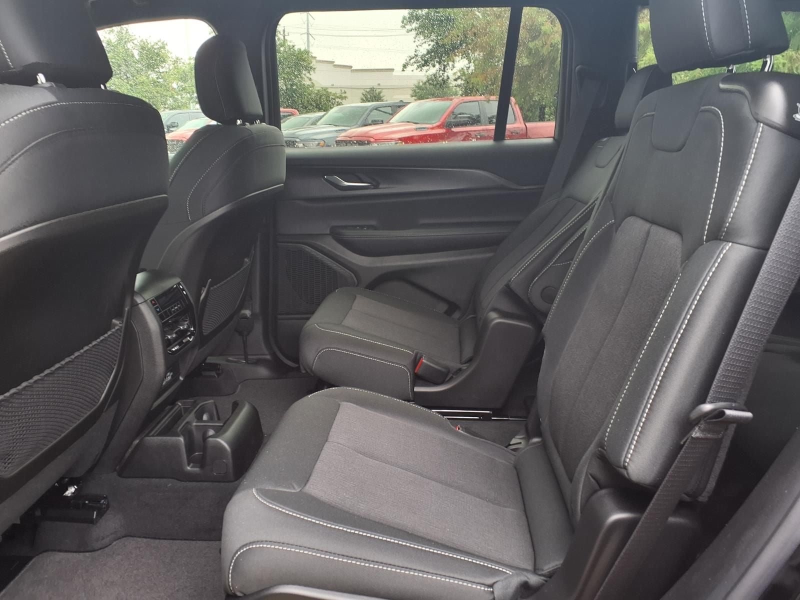 2026 Jeep Grand Cherokee L Laredo