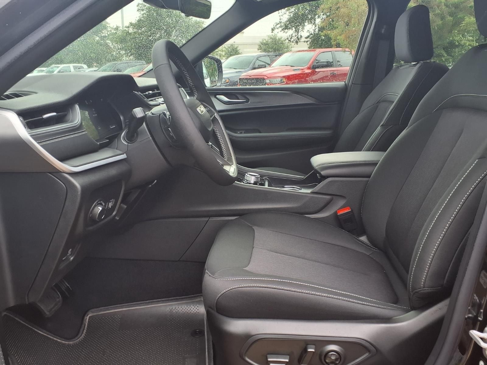 2026 Jeep Grand Cherokee L Laredo
