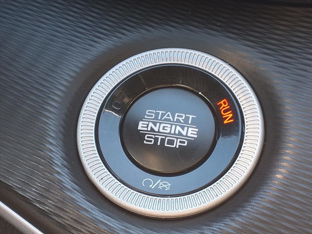 2025 Jeep Grand Cherokee L Laredo X 4X4