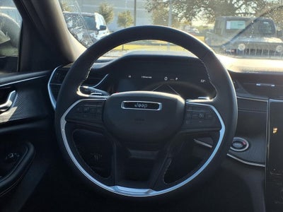 2025 Jeep Grand Cherokee L Laredo X 4X4