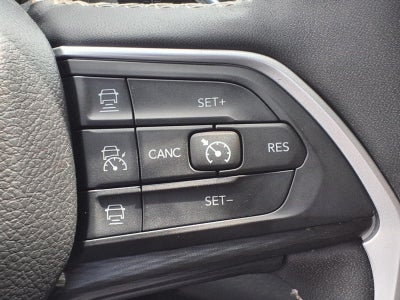 2023 Jeep Grand Cherokee L Altitude 4X4 SUNROOF