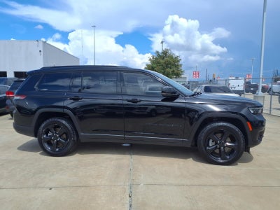 2023 Jeep Grand Cherokee L Altitude 4X4 SUNROOF