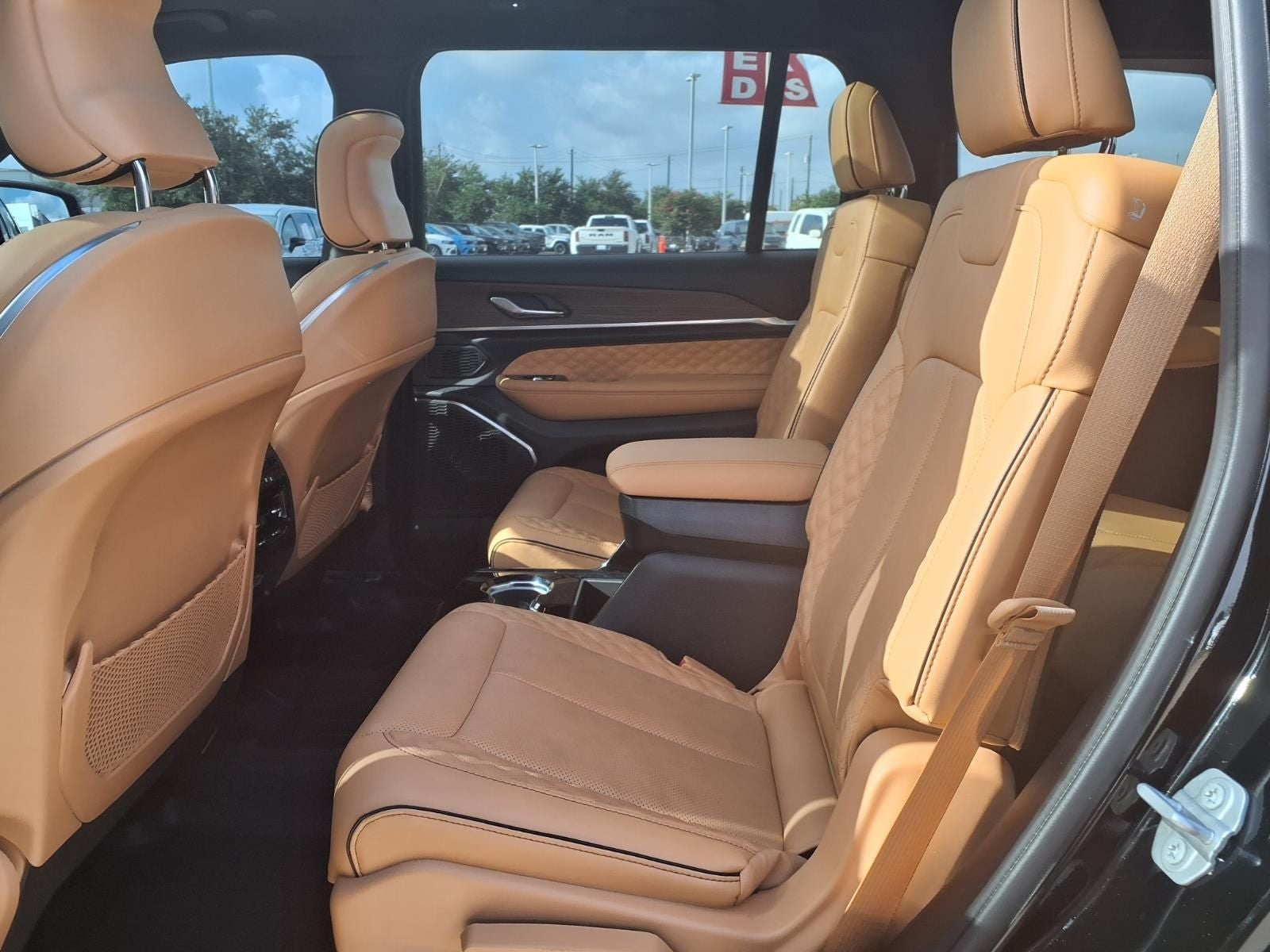 2025 Jeep Grand Cherokee L Summit 4X4 HIGH ALTITUDE PKG