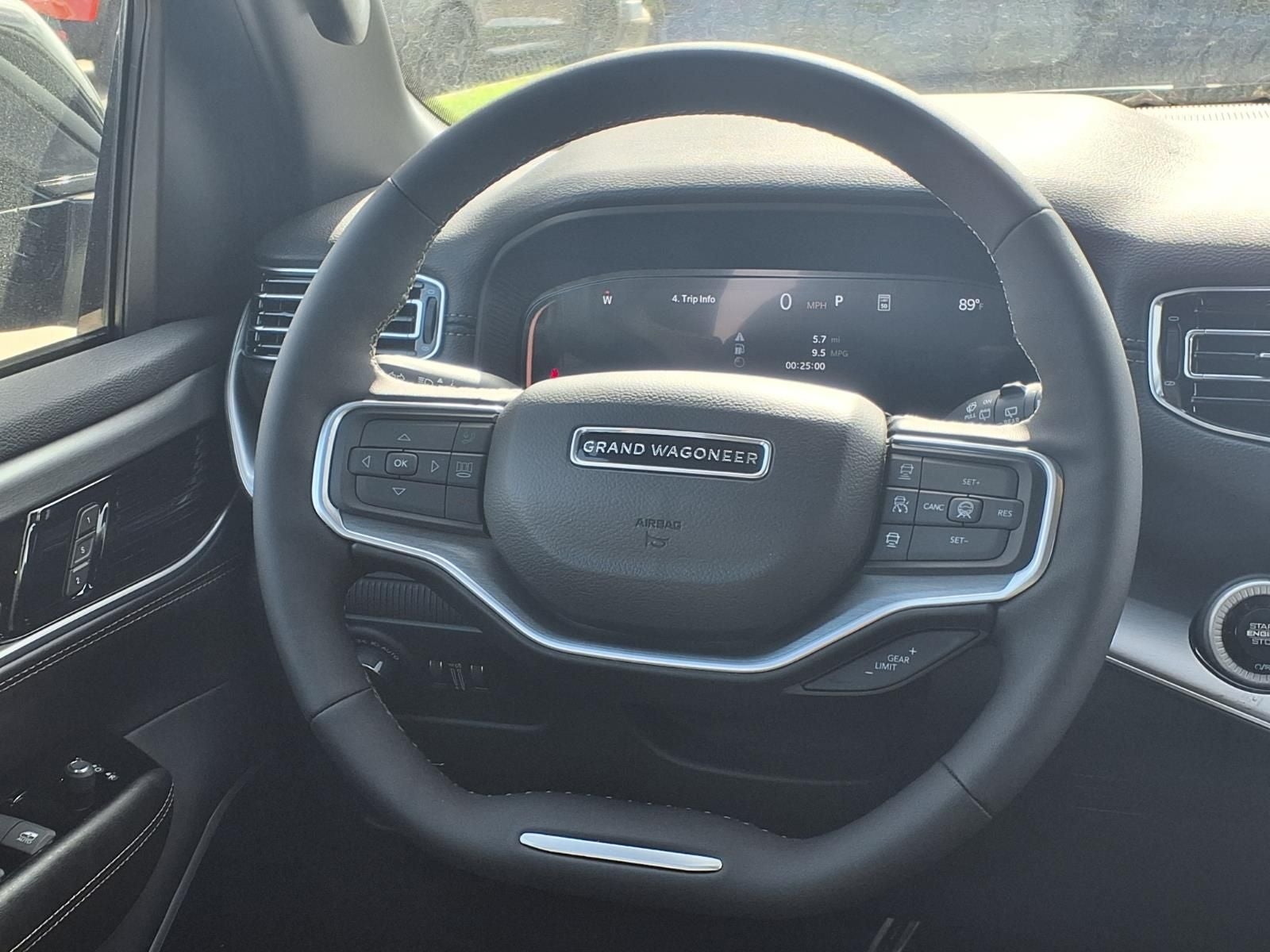 2026 Jeep Grand Wagoneer 4x4