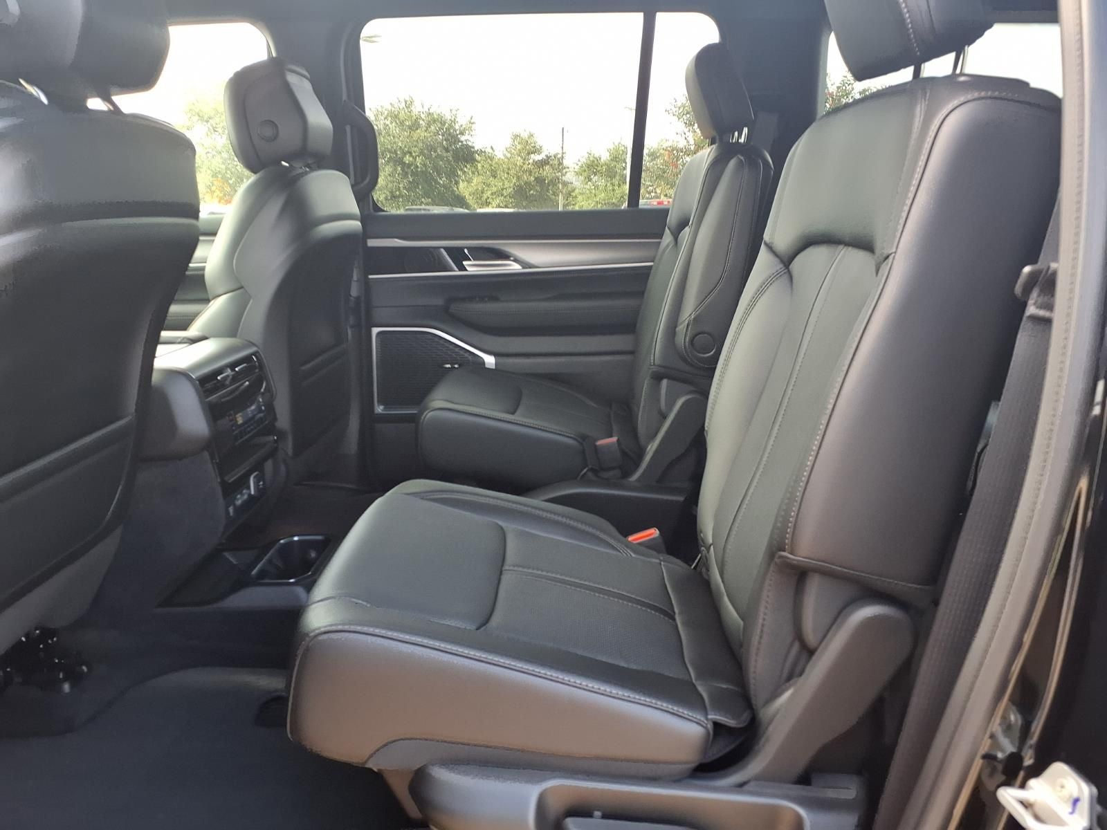 2026 Jeep Grand Wagoneer 4x4
