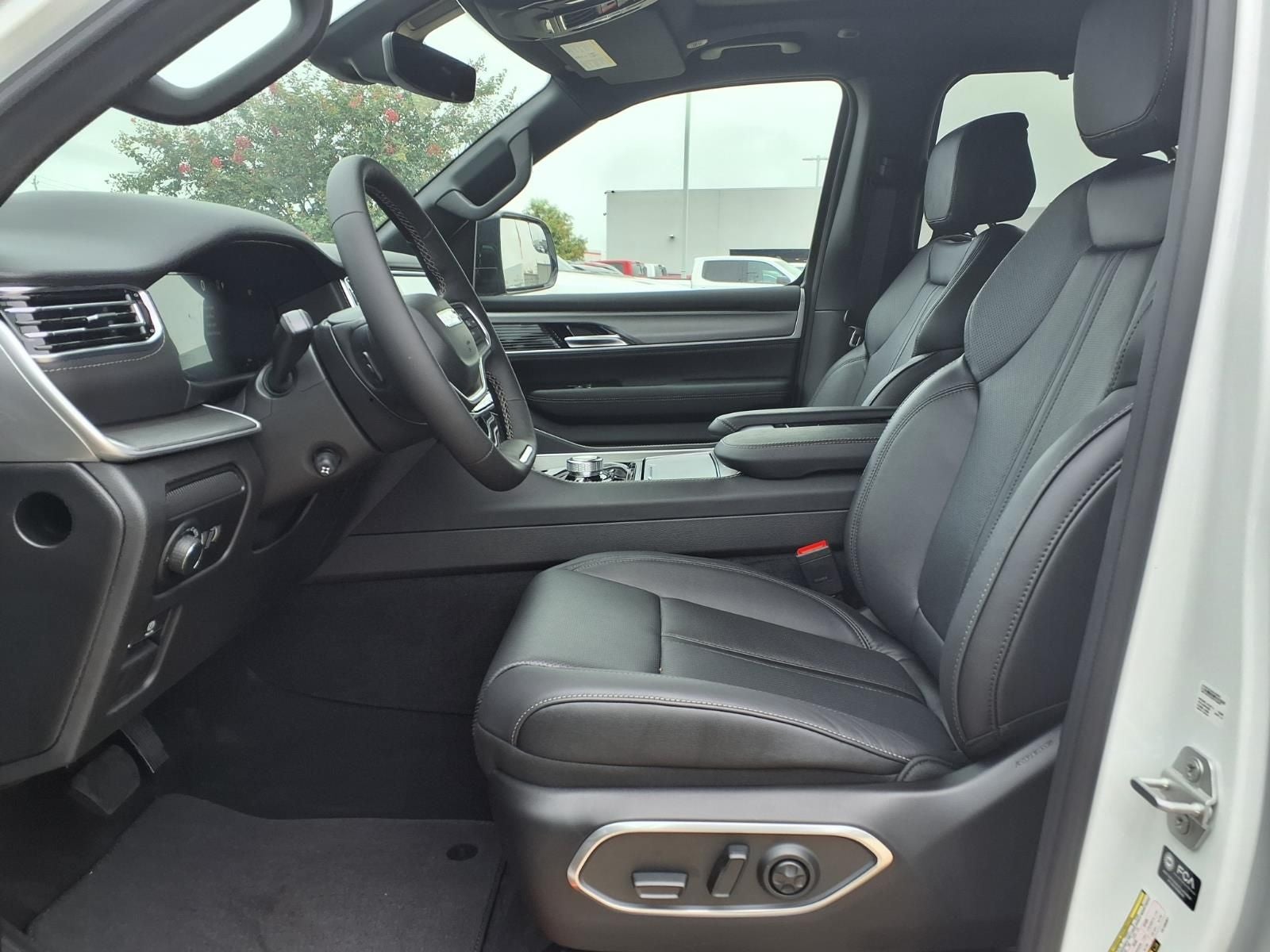 2026 Jeep Grand Wagoneer Limited Reserve