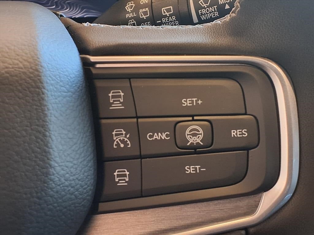 2026 Jeep Grand Wagoneer 4x2