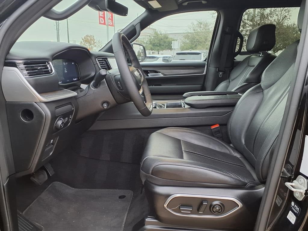 2024 Jeep Wagoneer Series II 2ND-ROW SEATING GROUP