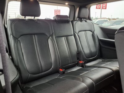 2024 Jeep Wagoneer Series II 2ND-ROW SEATING GROUP