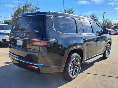 2025 Jeep Wagoneer Base