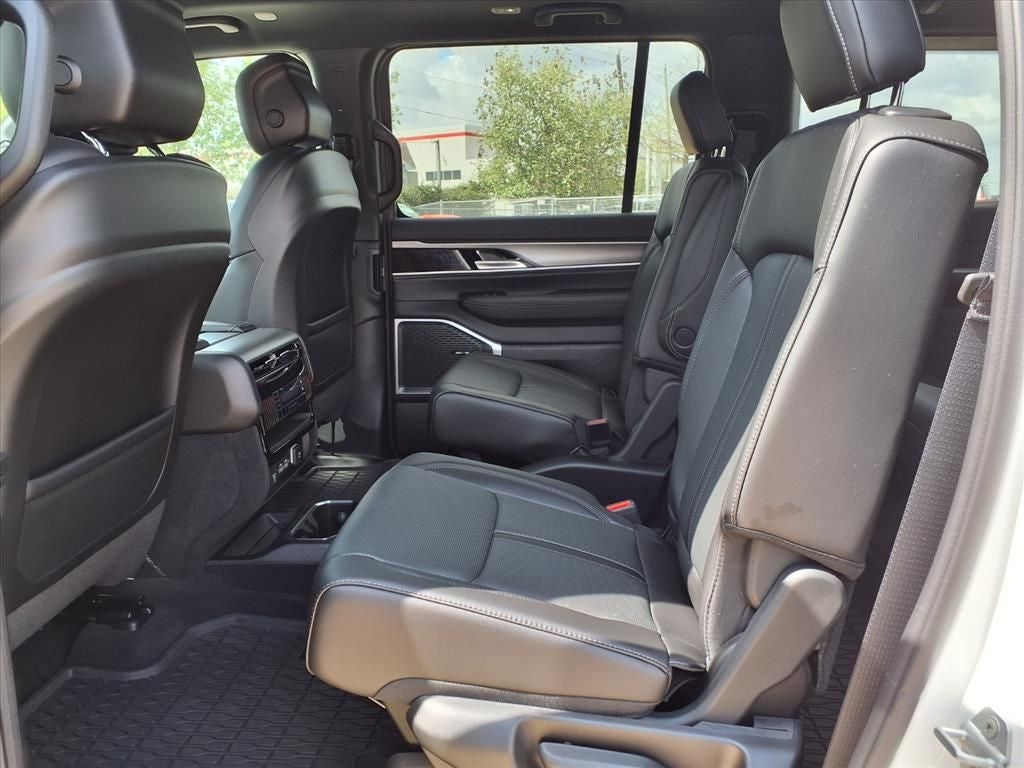 2026 Jeep Grand Wagoneer Upland