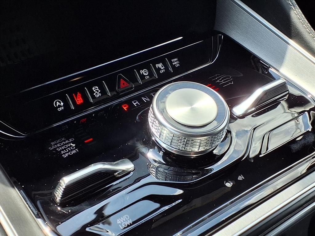 2026 Jeep Grand Wagoneer Upland