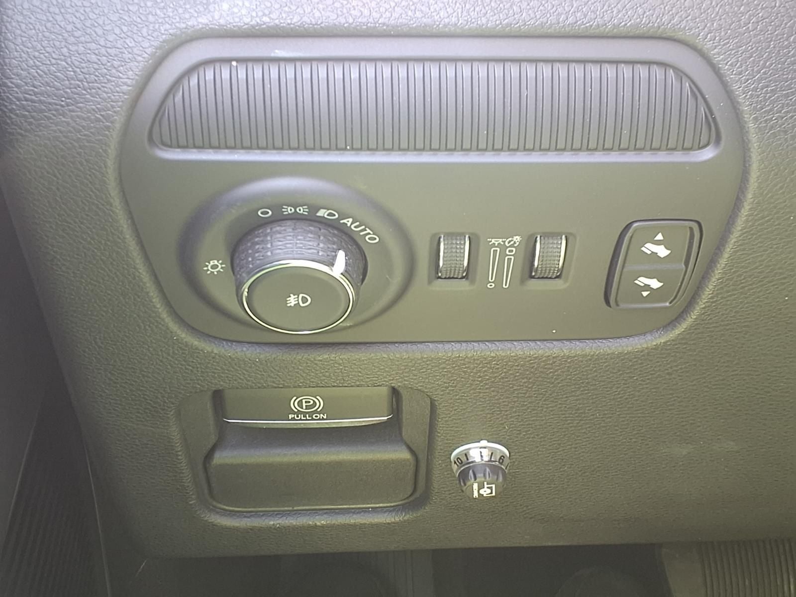 2023 Jeep Wagoneer Base 4X4