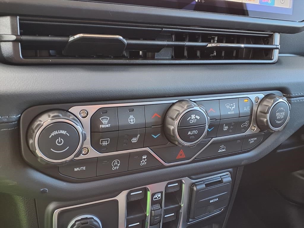 2025 Jeep Gladiator High Tide