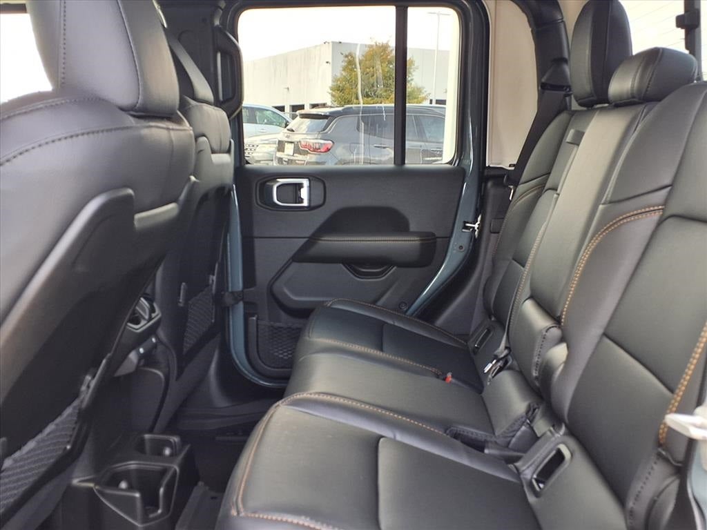 2025 Jeep Gladiator High Tide