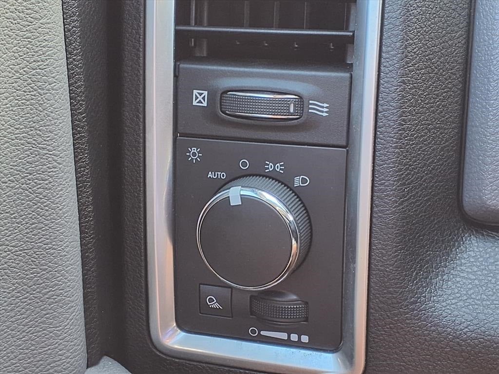 2020 RAM 1500 Classic SLT