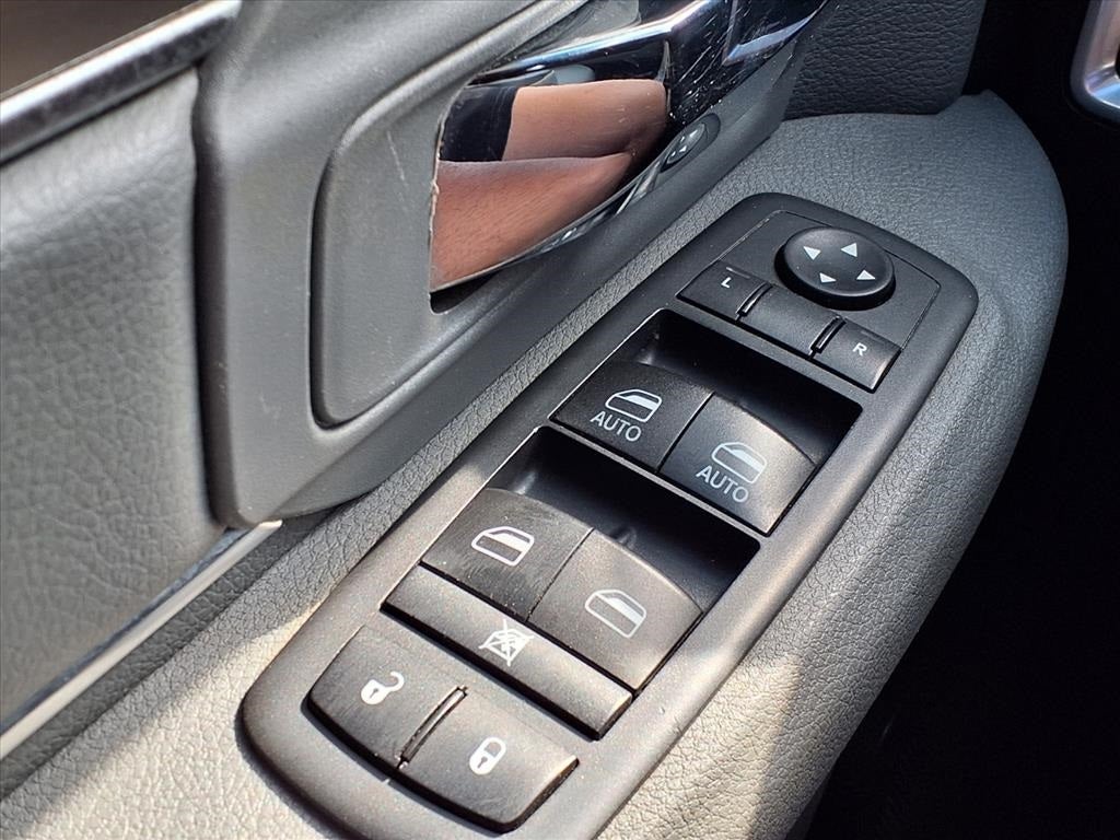 2020 RAM 1500 Classic SLT