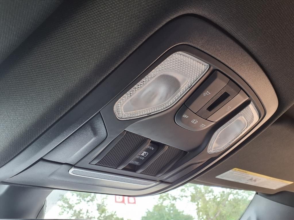 2022 RAM RAM 1500 Big Horn/Lone Star SPORT APPEARANCE PKG