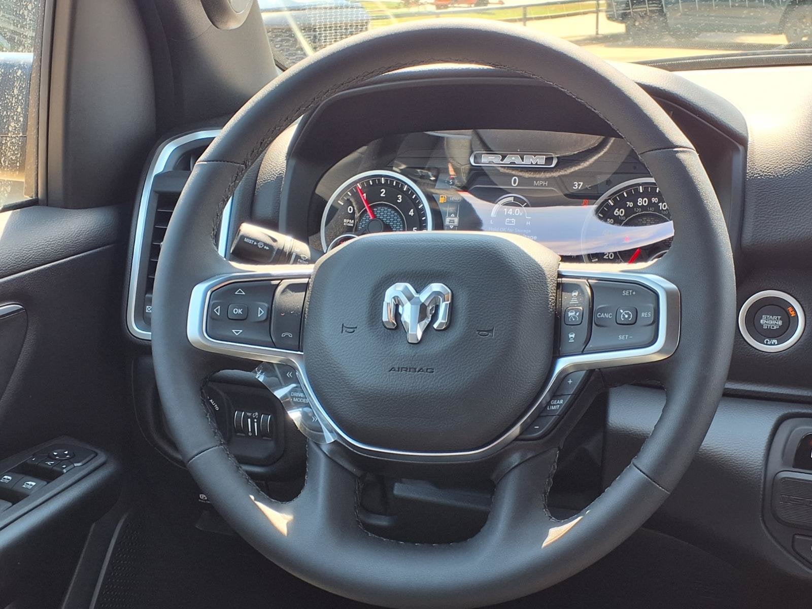 2027 RAM 1500 Big Horn/Lone Star