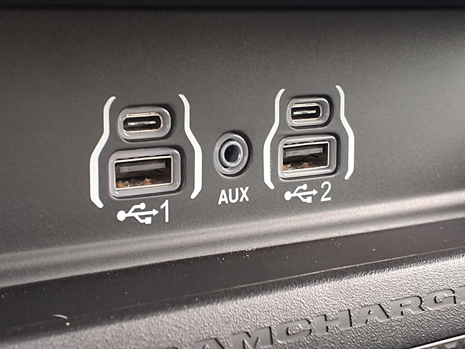 2025 RAM RAM 1500 Big Horn/Lone Star SPORT APPEARANCE PKG