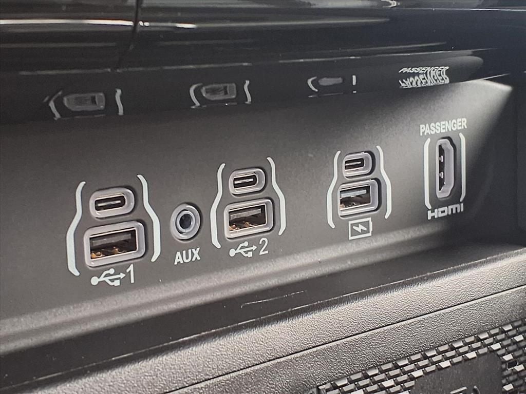 2025 RAM RAM 1500 Laramie NIGHT EDITION