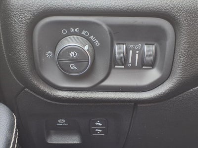 2024 RAM RAM 1500 Laramie BLIND-SPOT & PARK SENSE®