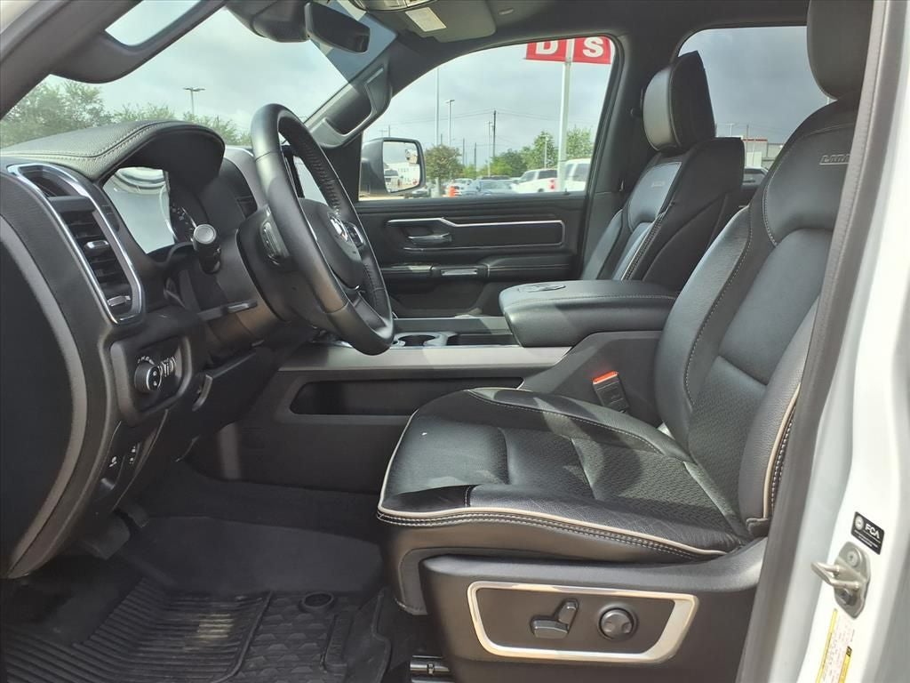 2024 RAM RAM 1500 Laramie BLIND-SPOT & PARK SENSE®