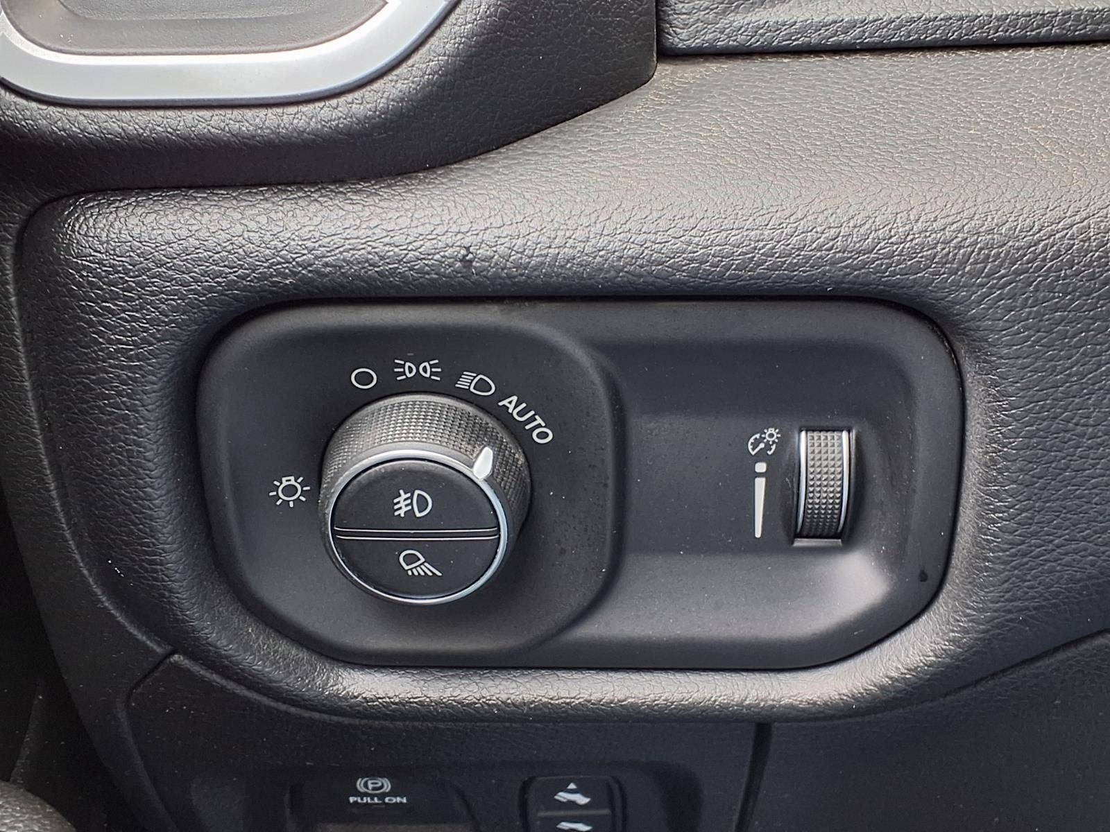 2022 RAM 1500 Big Horn/Lone Star NIGHT EDITION