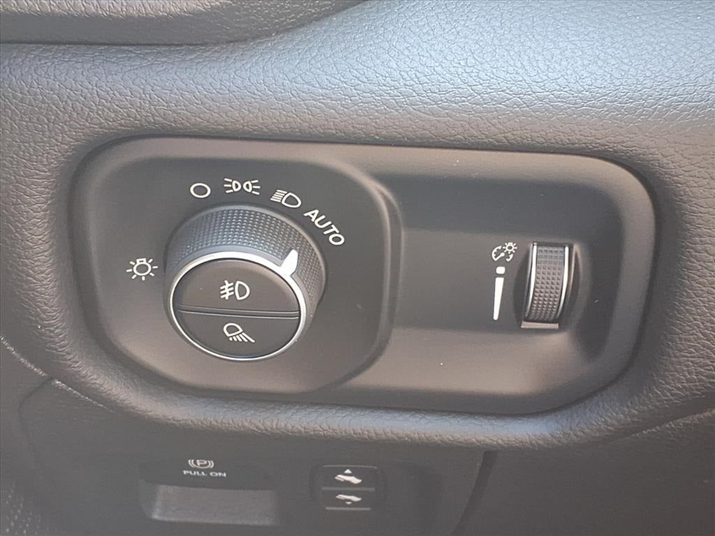 2024 RAM RAM 1500 Big Horn/Lone Star 4X4