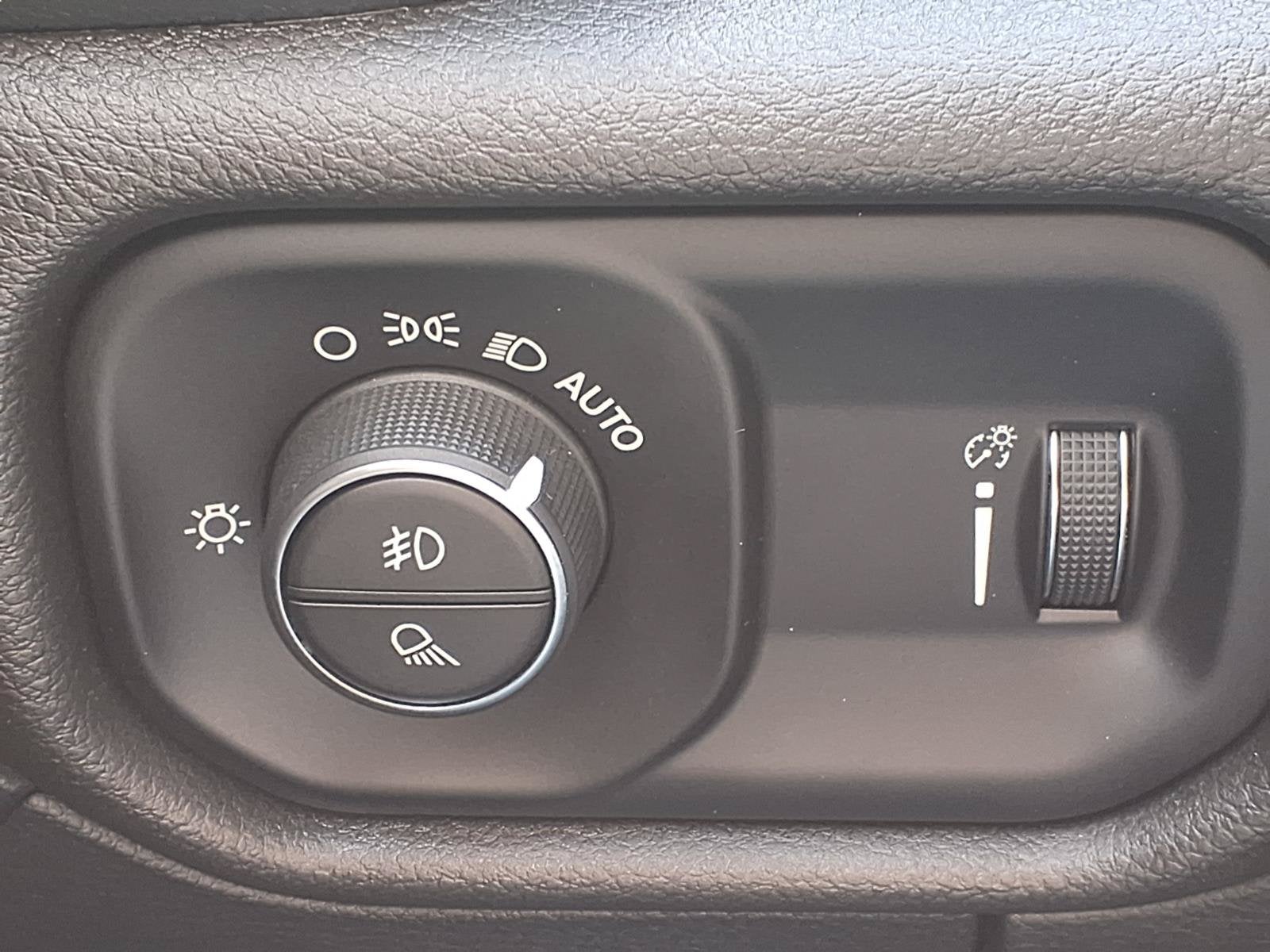 2023 RAM 1500 Tradesman 4X4 SPORT APPEARANCE PKG