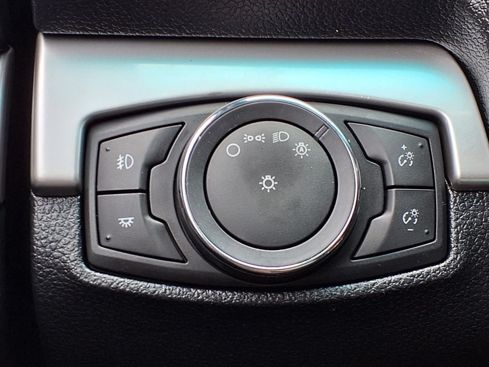 2016 Ford Explorer XLT SYNC V6