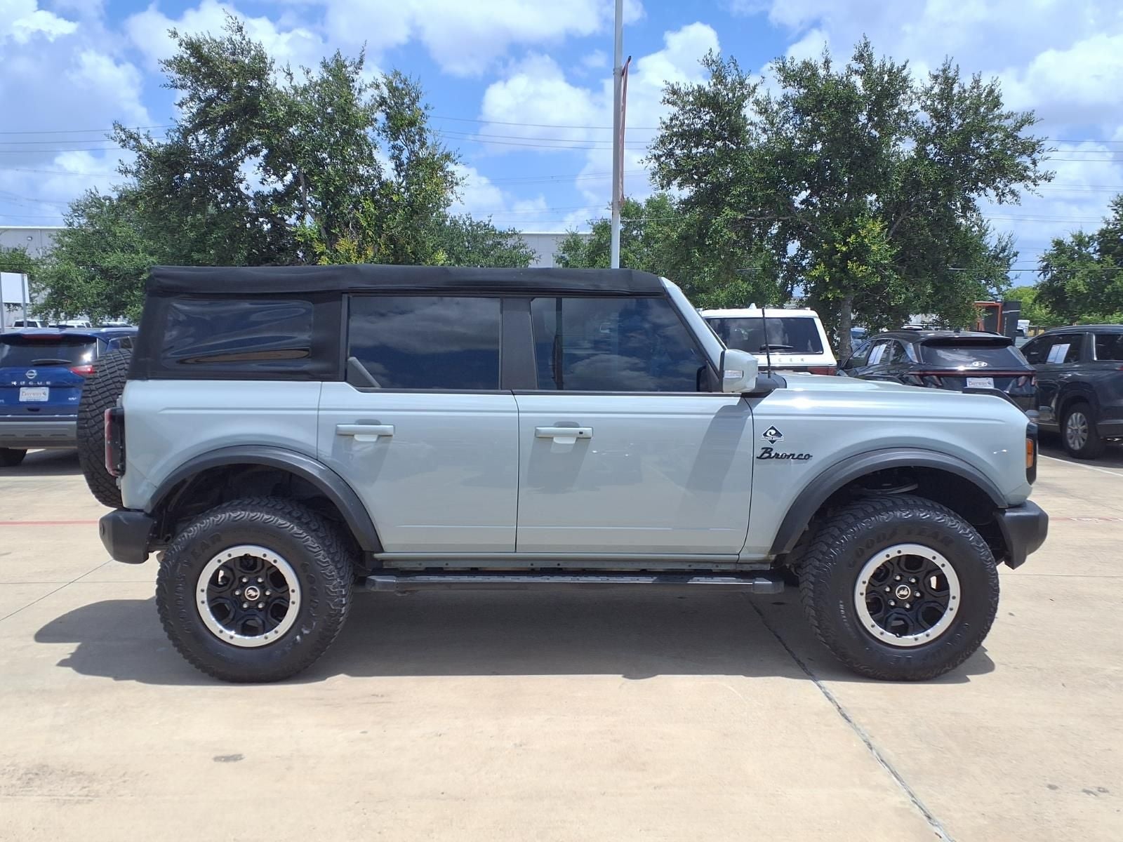 2022 Ford Bronco Outer Banks SASQUATCH PKG 4X4