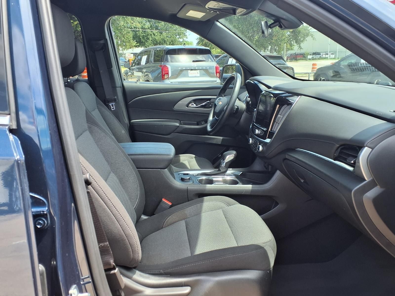 2023 Chevrolet Traverse LT 1LT DR. CONFIDENCE PKG