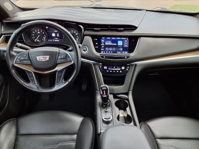 2022 Cadillac XT5 Premium Luxury