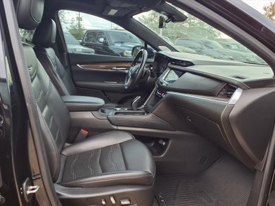 2022 Cadillac XT5 Premium Luxury